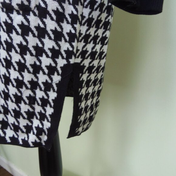 CHICO'S SZ 2 Open Front Cardigan Black White Houndstooth Sweater - Picture 5 of 7